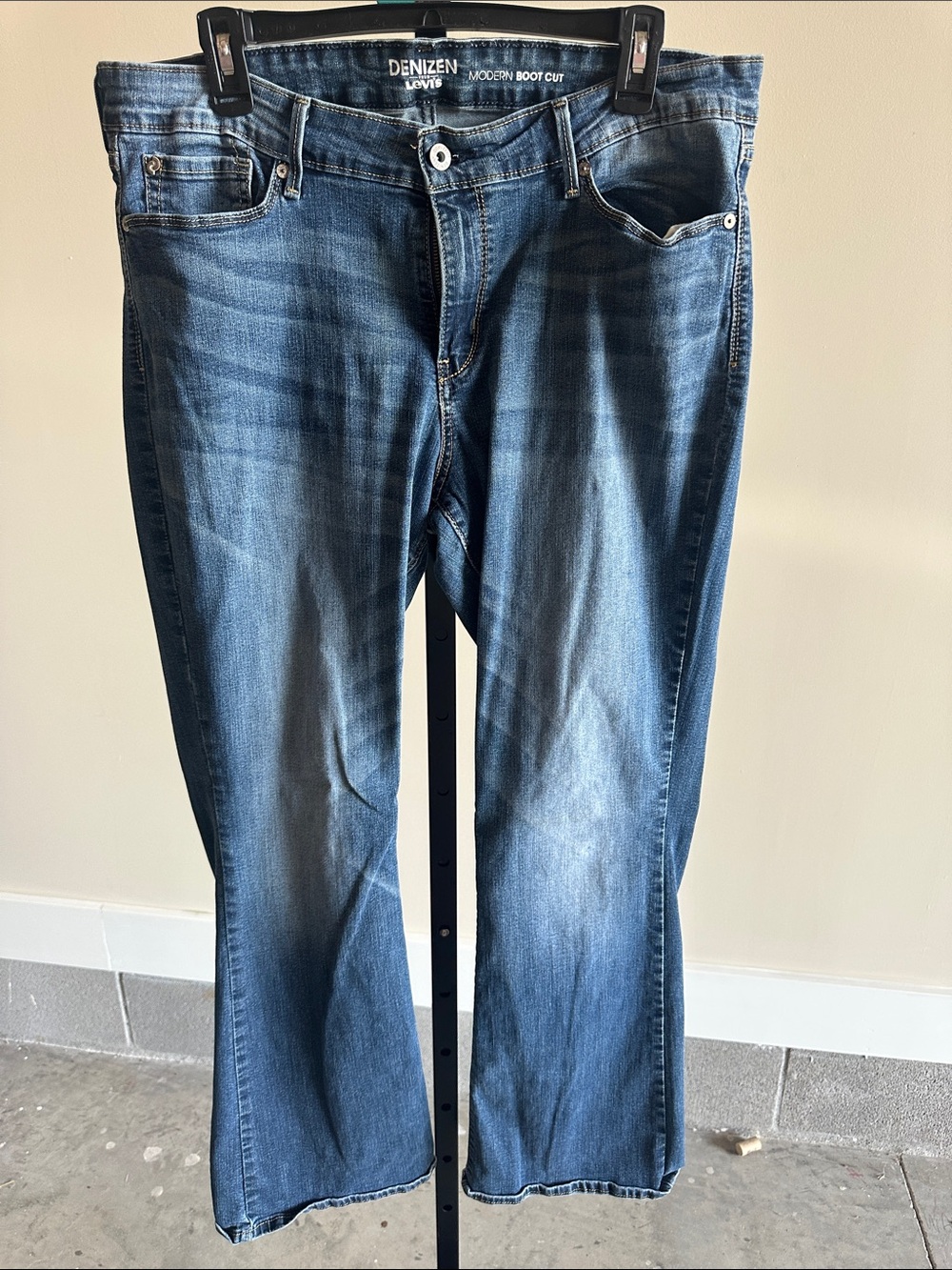 Denizen from Levi’s women’s bootcut jeans size 18